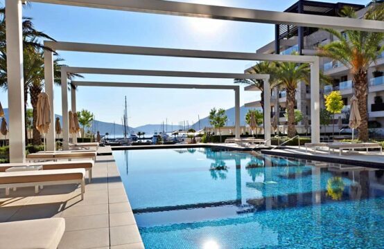 Lux apartment in Regent hotel, Porto Montenegro