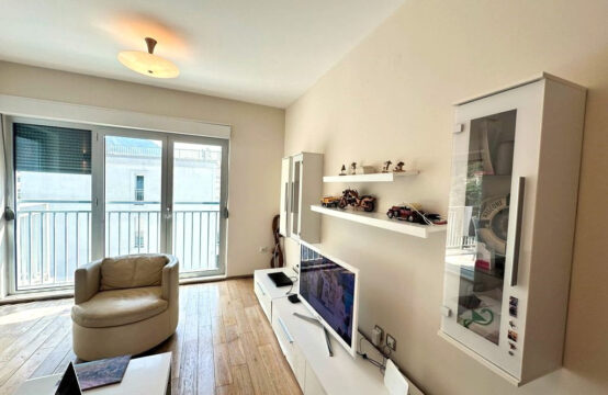 Apartment in a modern complex with a swimming pool