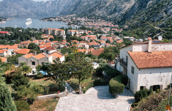 House with pool with stunning views of the Bay of Kotor