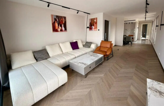 Jednosoban stan u novoj zgradi u turističkom naselju