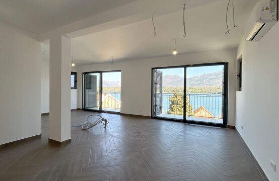 New three bedroom apartment with stunning views