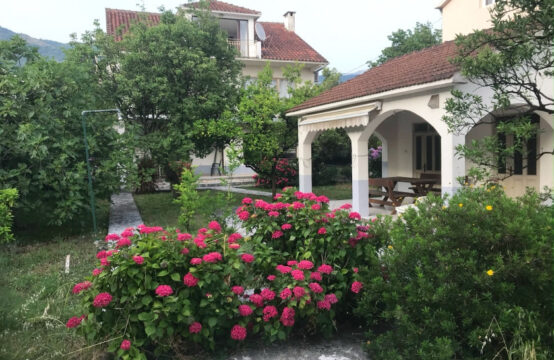 Дом с пятью спальнями и выходом на пляж