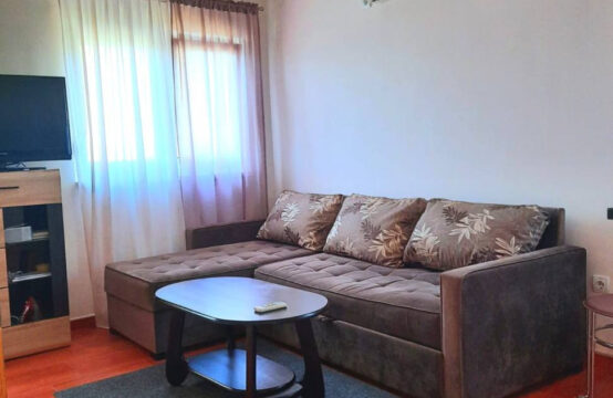 Уютная студия в Тивате