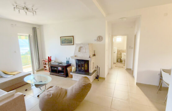 Квартира с двумя спальнями в клубном комплексе