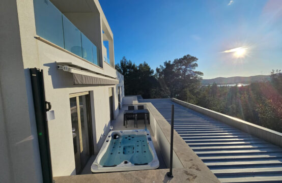 Dvosoban stan sa đakuzijem u PRIME Residence